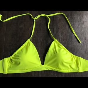 Victoria’s Secret Bikini Top NEW. Large